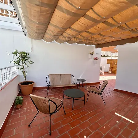 Estudio 2 By Mezquitasuites Daire